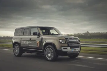 Land Rover Defender Dinamica Asfalto 00010