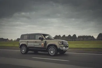 Land Rover Defender Dinamica Asfalto 00013