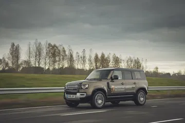 Land Rover Defender Dinamica Asfalto 00022