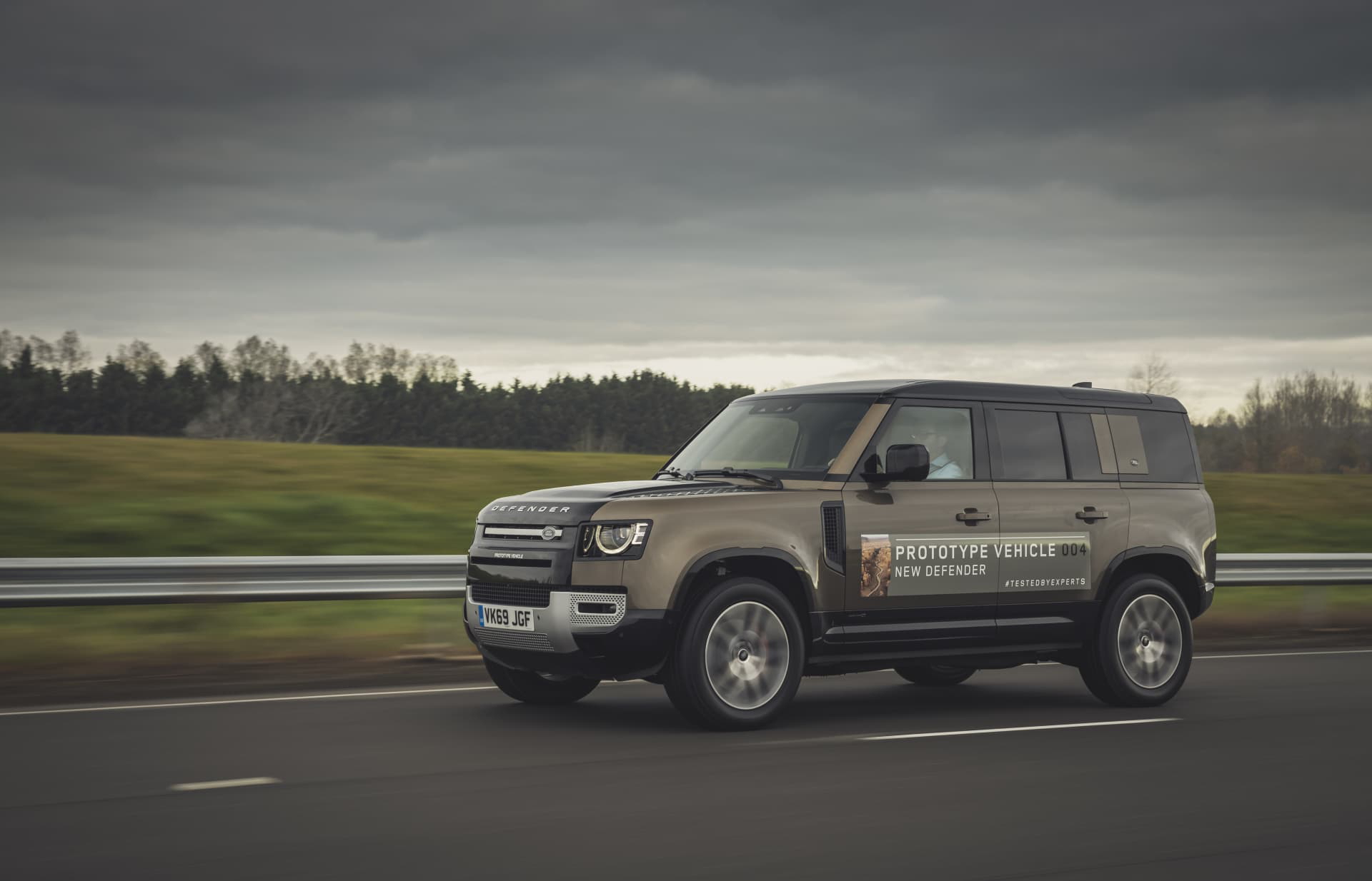 Land Rover Defender Dinamica Asfalto 00023