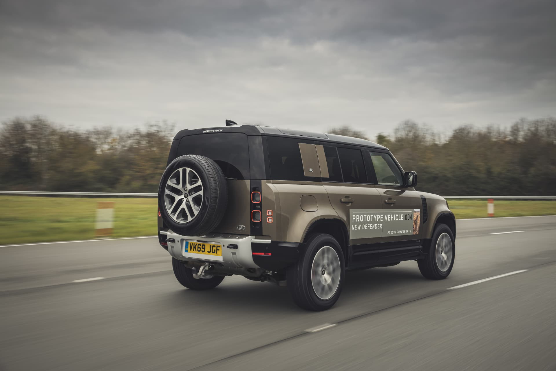 Land Rover Defender Dinamica Asfalto 00025