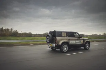 Land Rover Defender Dinamica Asfalto 00030