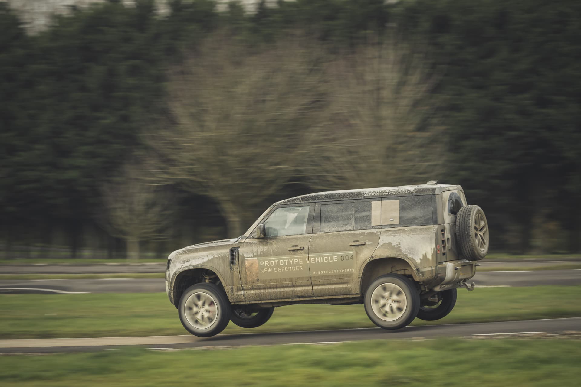 Land Rover Defender Dinamica Asfalto 00034