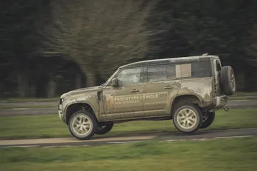 Land Rover Defender Dinamica Asfalto 00037