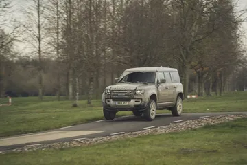 Land Rover Defender Dinamica Asfalto 00038