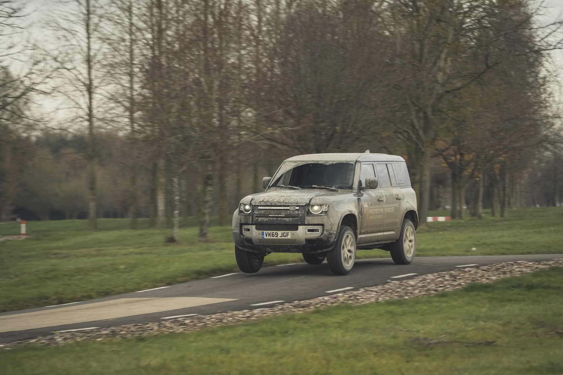 Land Rover Defender Dinamica Asfalto 00038