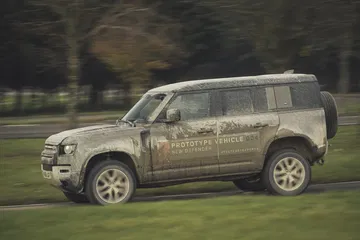 Land Rover Defender Dinamica Asfalto 00039
