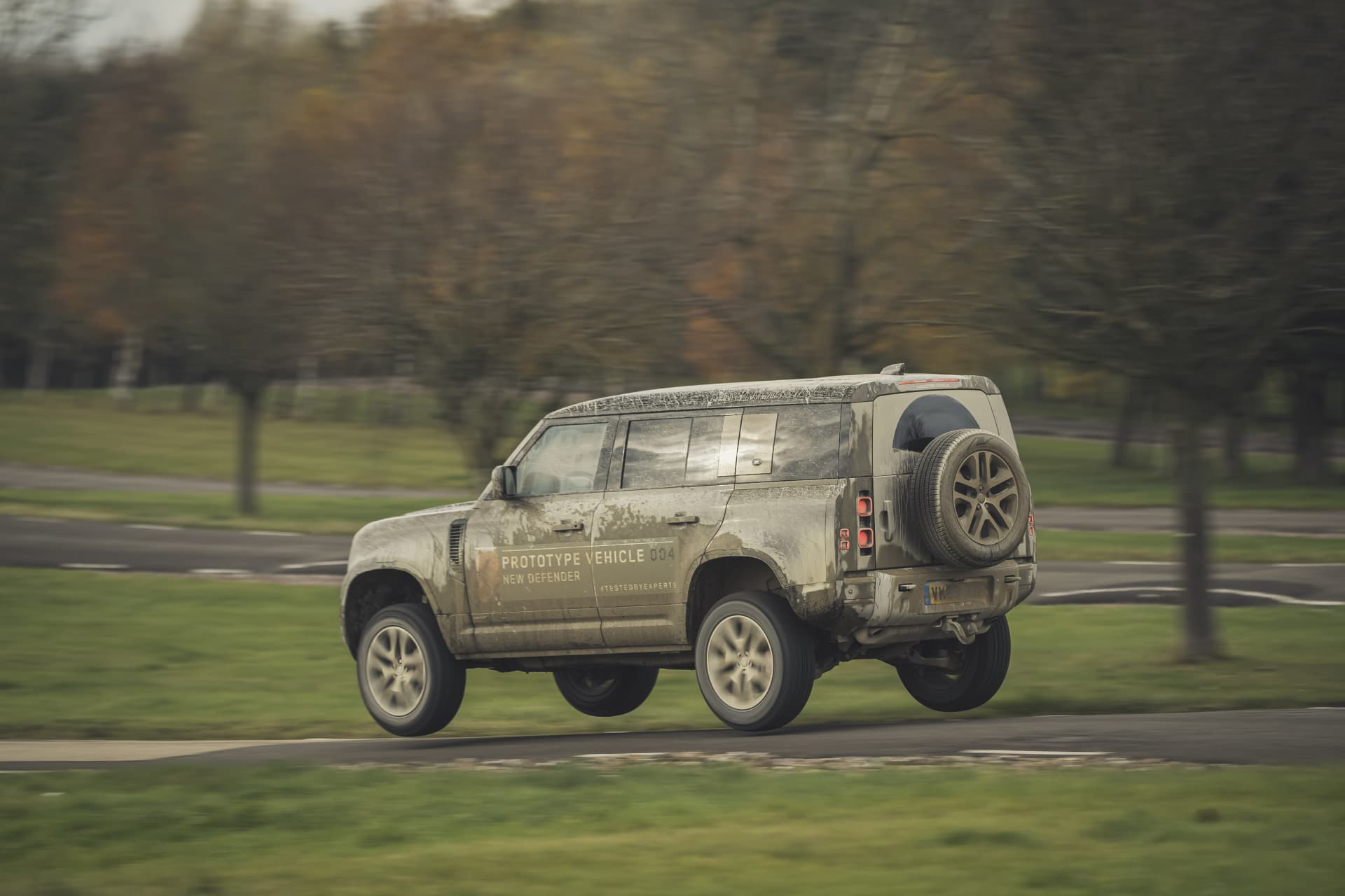 Land Rover Defender Dinamica Asfalto 00040