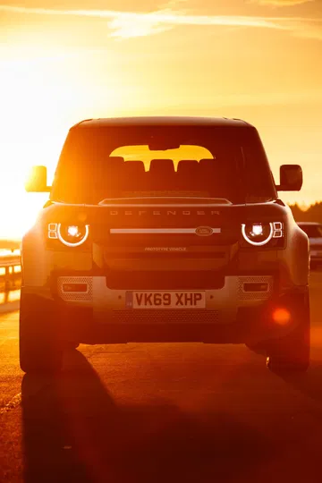 Land Rover Defender Exterior 00005