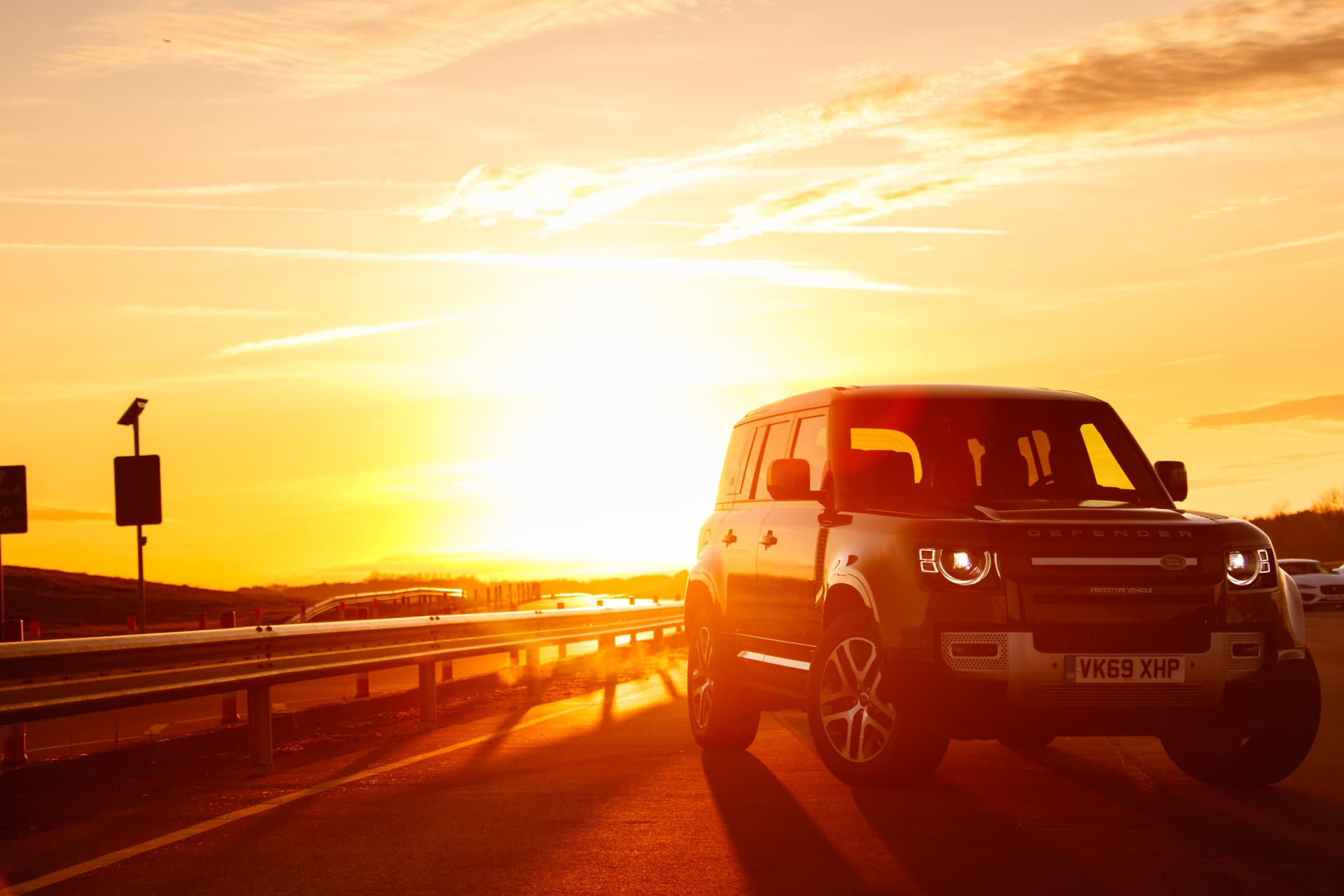Land Rover Defender Exterior 00007