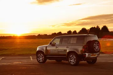 Land Rover Defender Exterior 00008