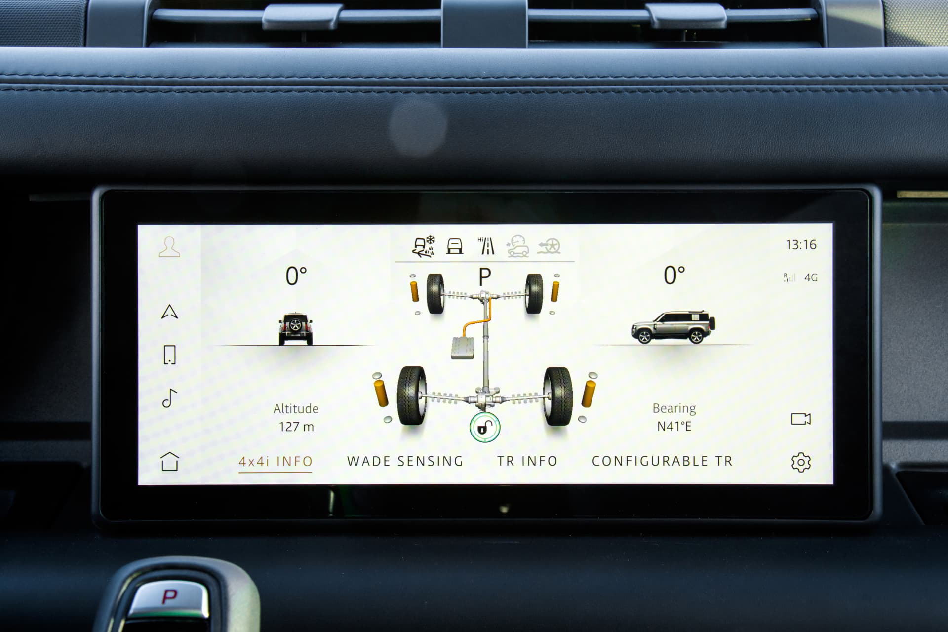 Land Rover Defender Interior 00006