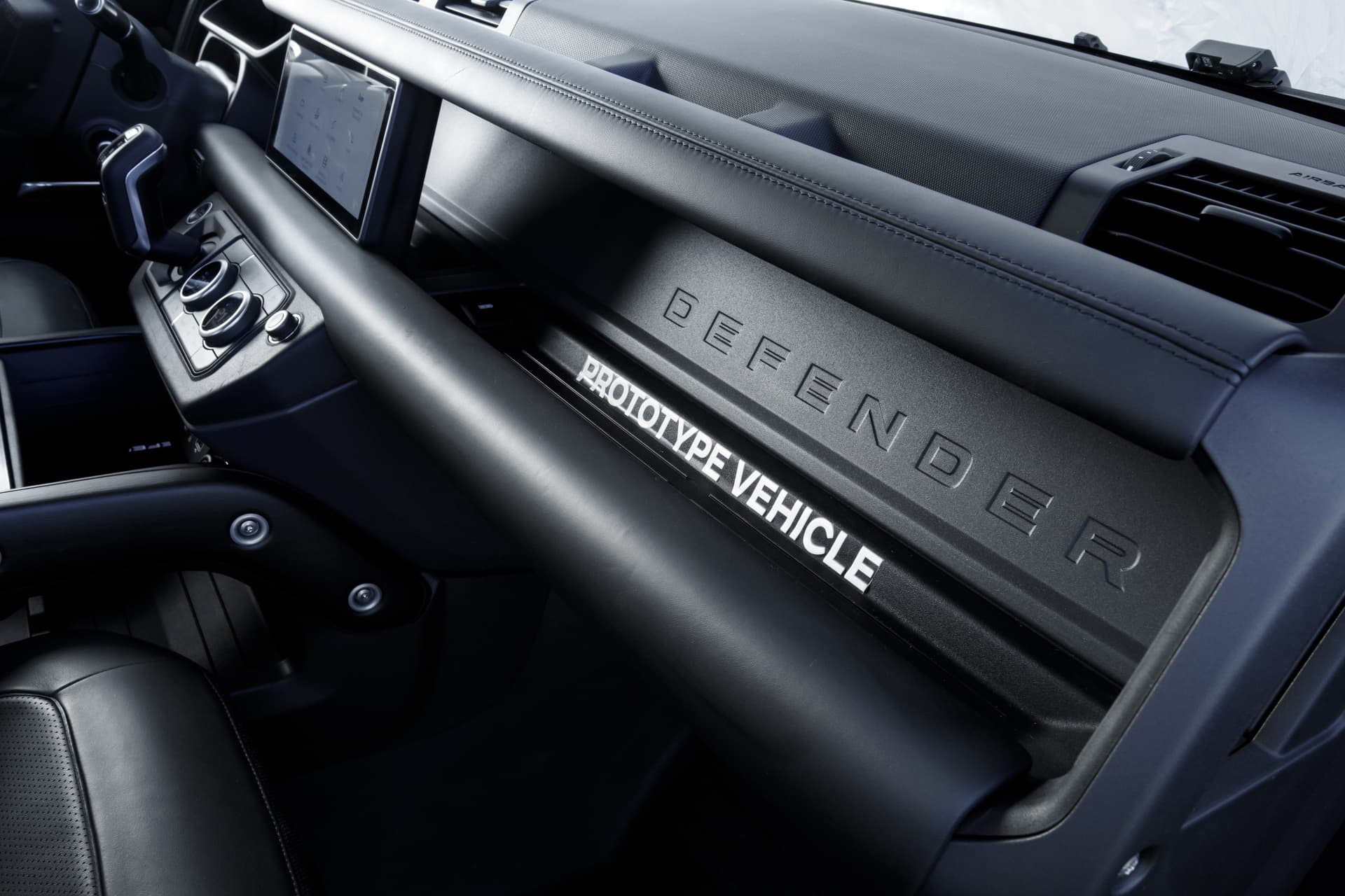 Land Rover Defender Interior 00014