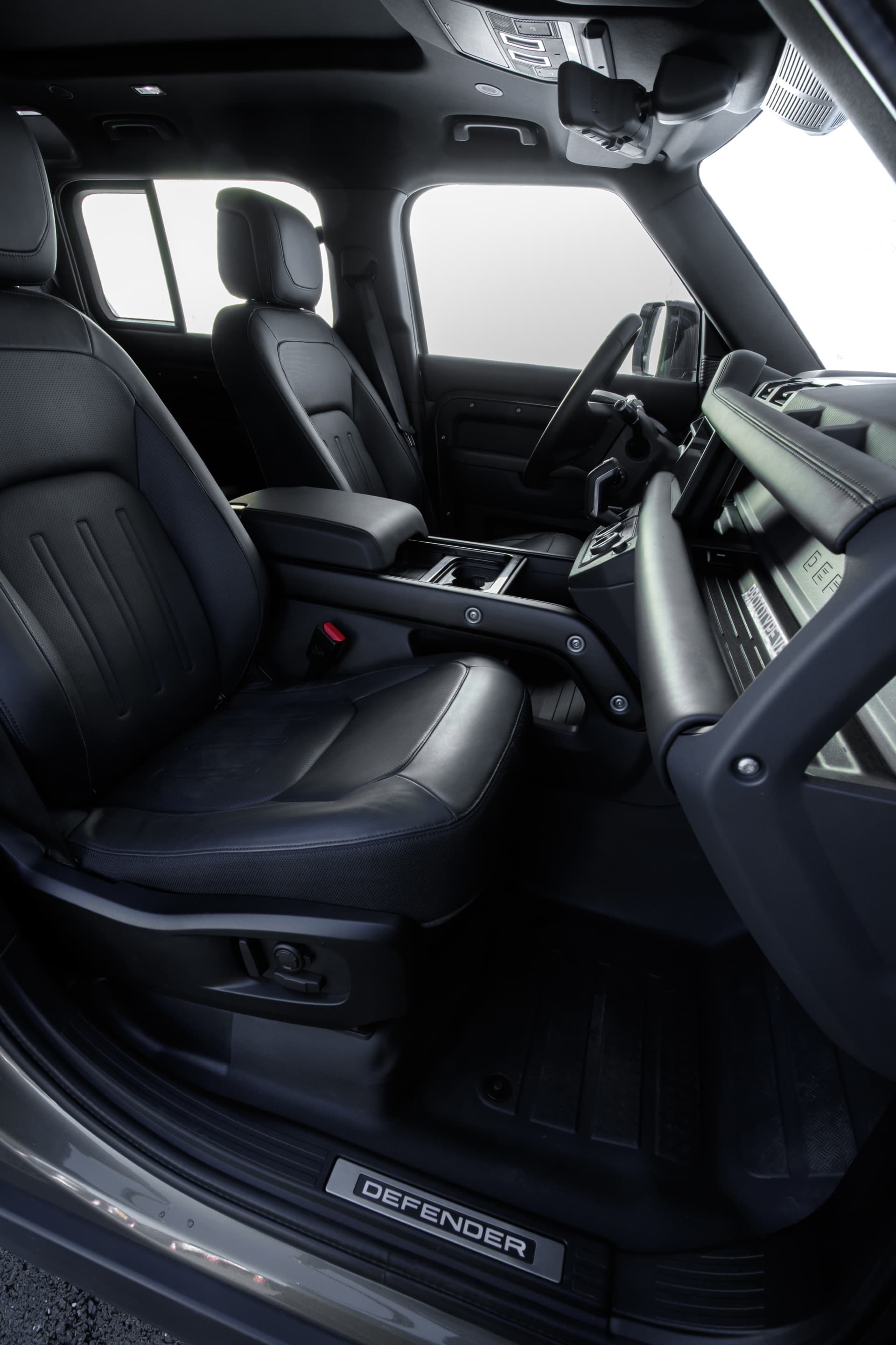 Land Rover Defender Interior 00017