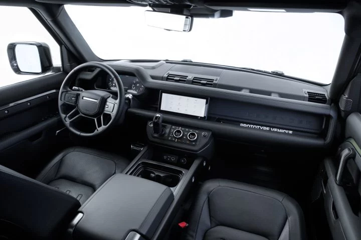 Land Rover Defender Interior 00020
