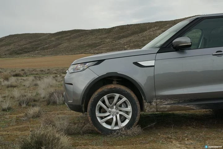 Land Rover Discovery 00012