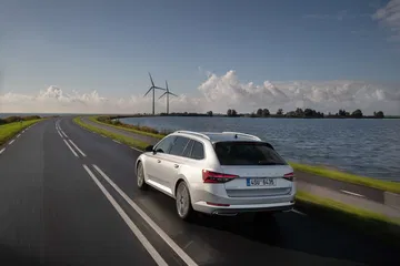 Skoda Superb Iv Combi 014