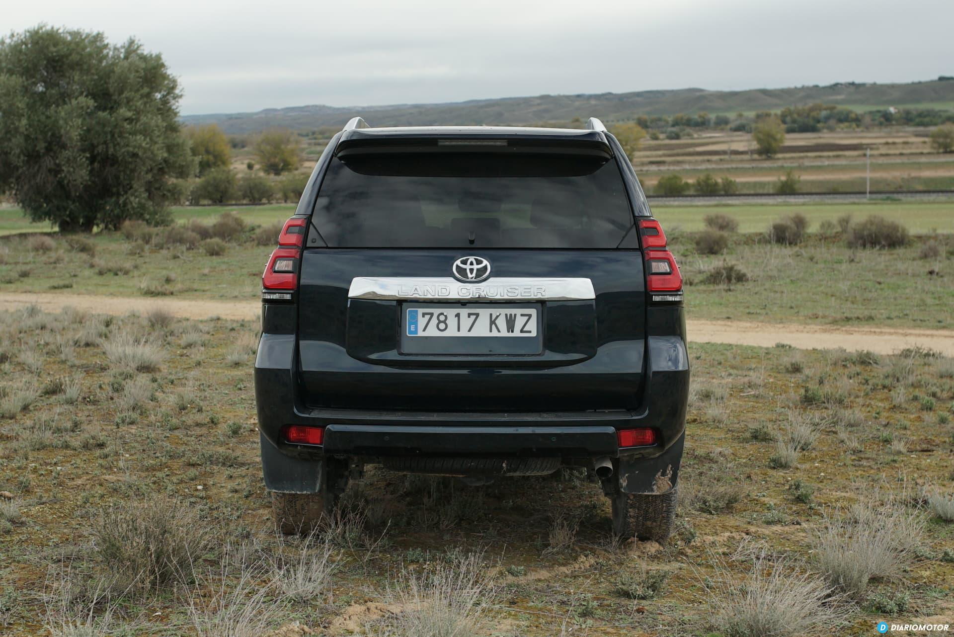 Toyota Land Cruiser Limited 00004