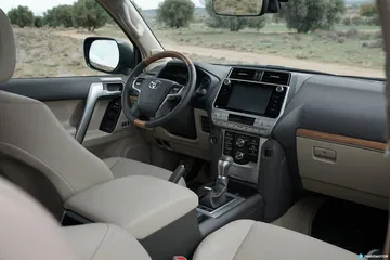 Toyota Land Cruiser Limited 00007