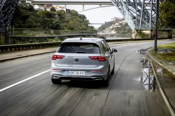 Volkswagen Golf 2020 1219 001