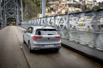 Volkswagen Golf 2020 1219 003