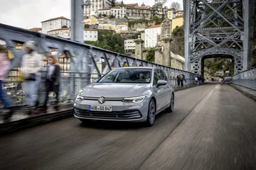 Volkswagen Golf 2020 1219 008