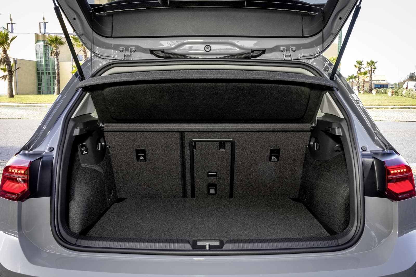 Volkswagen Golf 2020 1219 020