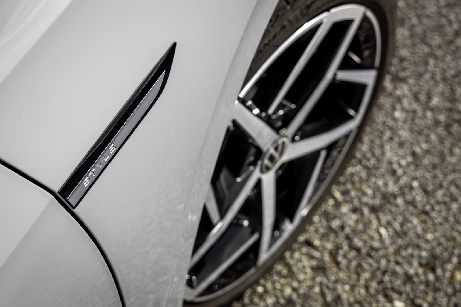 Volkswagen Golf 2020 1219 024