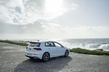 Volkswagen Golf 2020 1219 042