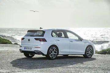 Volkswagen Golf 2020 1219 043