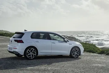 Volkswagen Golf 2020 1219 044