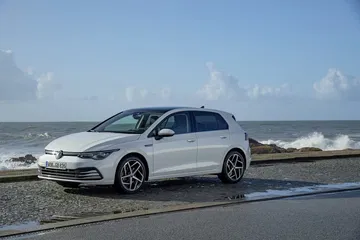 Volkswagen Golf 2020 1219 070