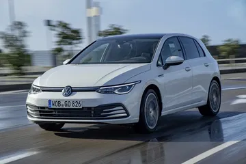 Volkswagen Golf 2020 1219 074