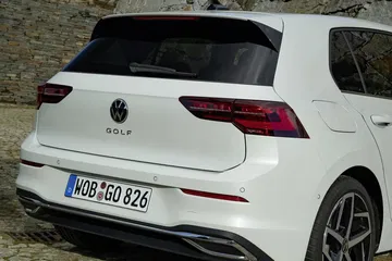 Volkswagen Golf 2020 1219 086