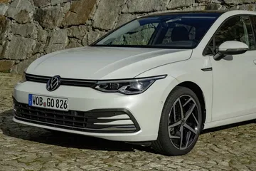 Volkswagen Golf 2020 1219 087