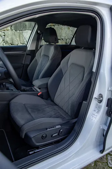 Volkswagen Golf 2020 1219 093