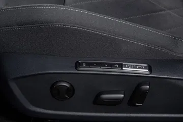Volkswagen Golf 2020 1219 111