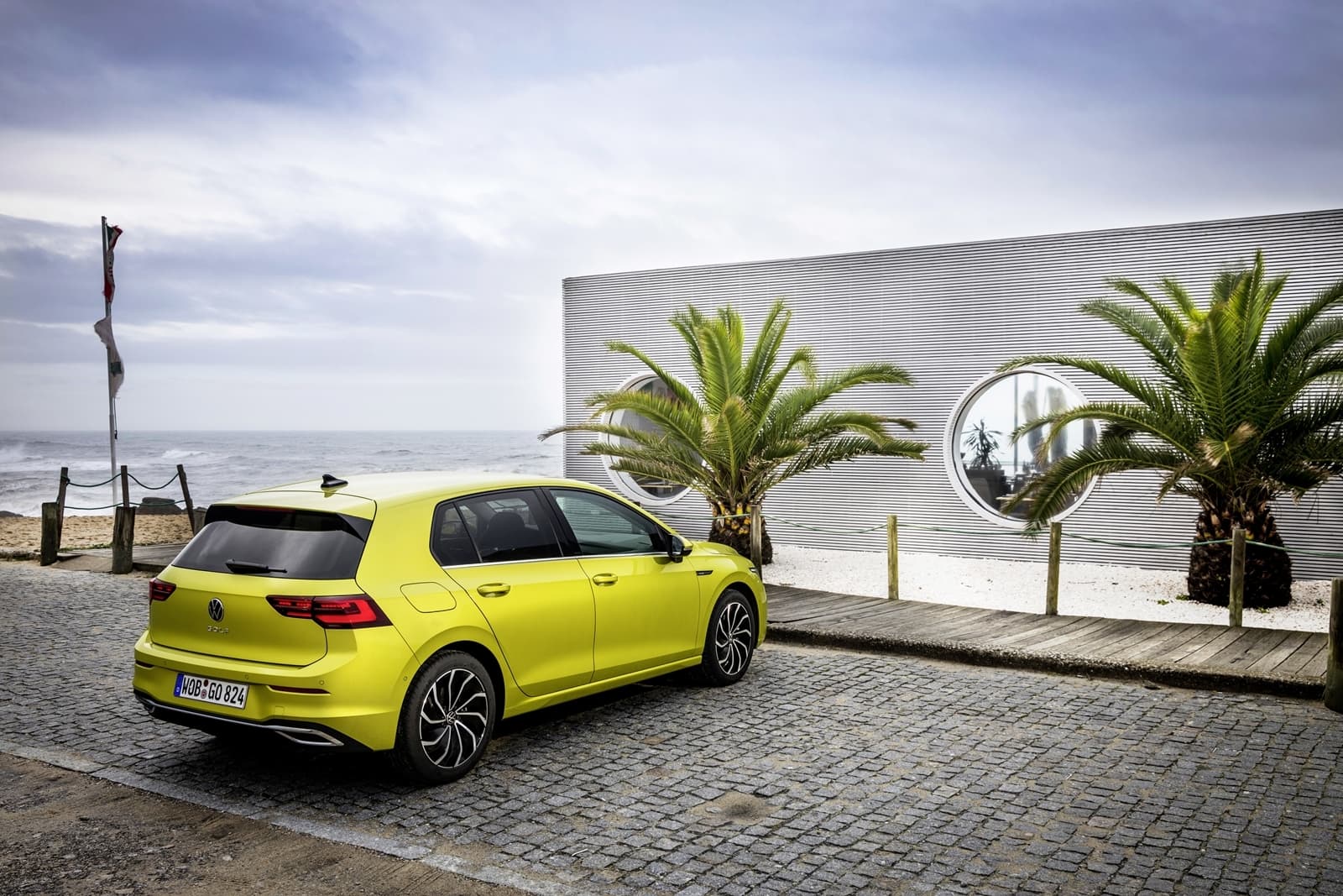 Volkswagen Golf 2020 1219 200