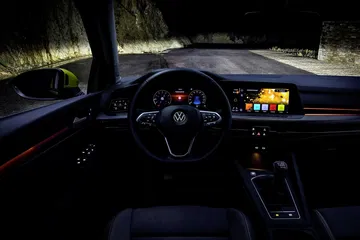 Volkswagen Golf 2020 1219 216