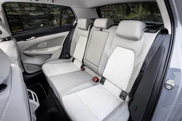 Volkswagen Golf 2020 1219 231