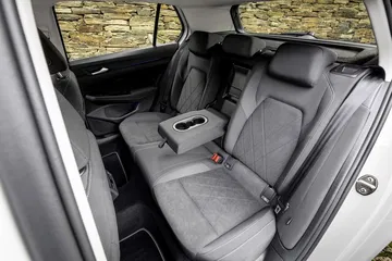 Volkswagen Golf 2020 1219 233