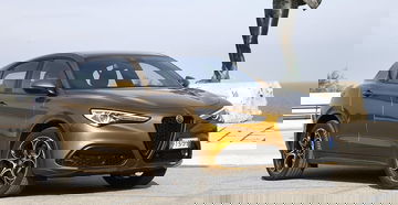 Alfa Romeo Stelvio 2020 0120 002