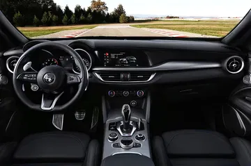 Alfa Romeo Stelvio 2020 0120 012