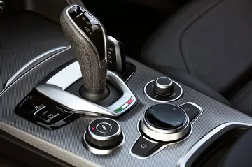 Alfa Romeo Stelvio 2020 0120 015