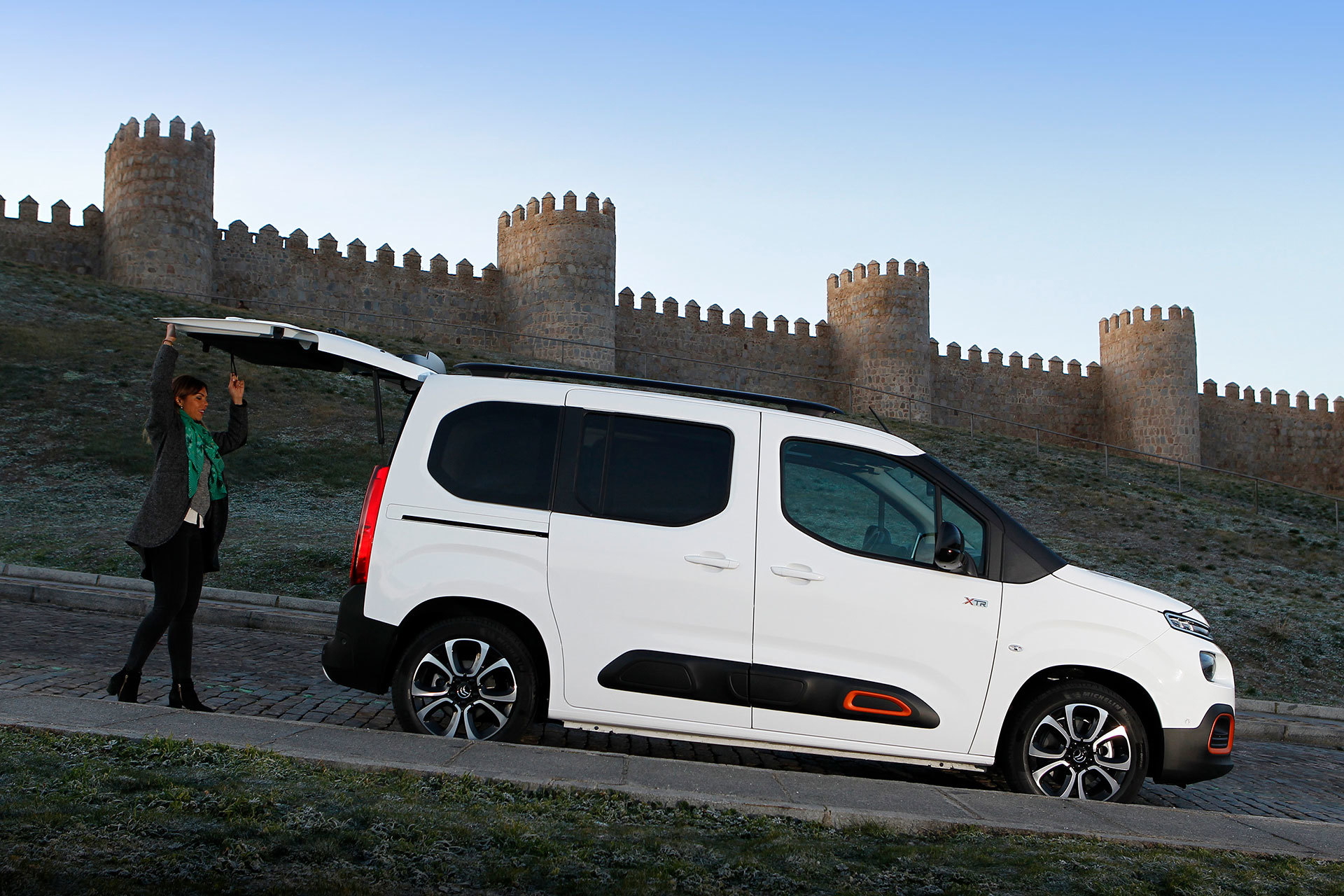 Citroen Berlingo 2020 Puretech 130 Eat8 05