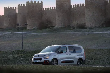 Citroen Berlingo 2020 Puretech 130 Eat8 07