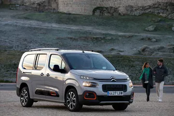 Citroen Berlingo 2020 Puretech 130 Eat8 08