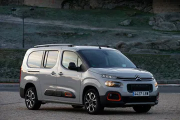 Citroen Berlingo 2020 Puretech 130 Eat8 09