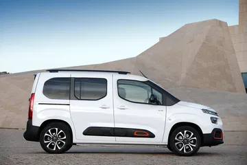 Citroen Berlingo 2020 Puretech 130 Eat8 17