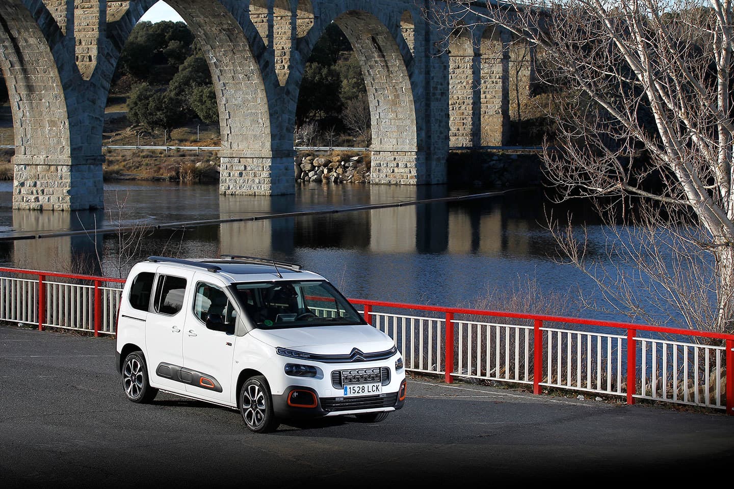 Citroen Berlingo 2020 Puretech 130 Eat8 20